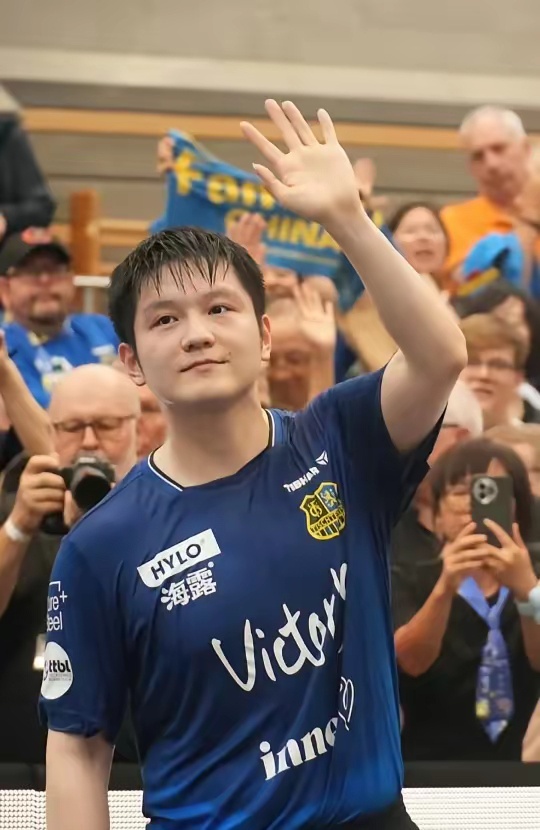 现出更强的 现出更强的